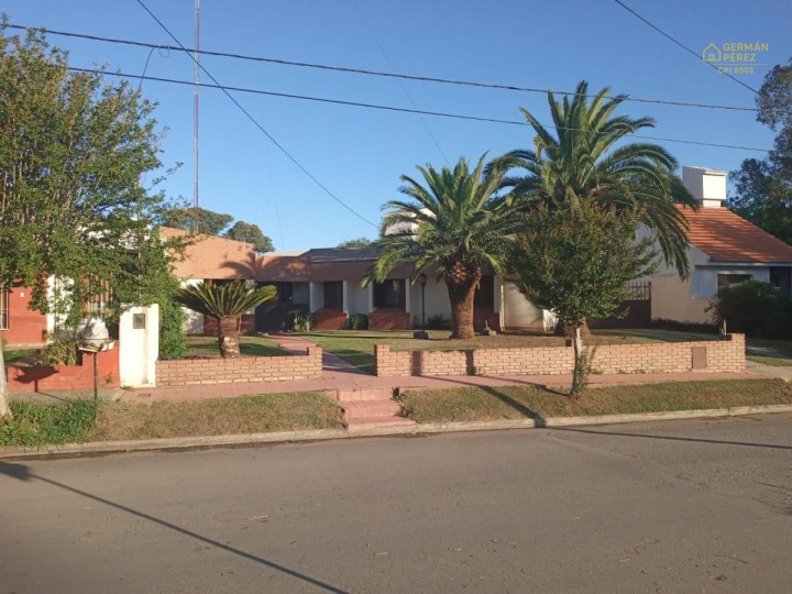 Casa en Venta – Centro de Villa Allende a dos "cuadras de la municipalidad"