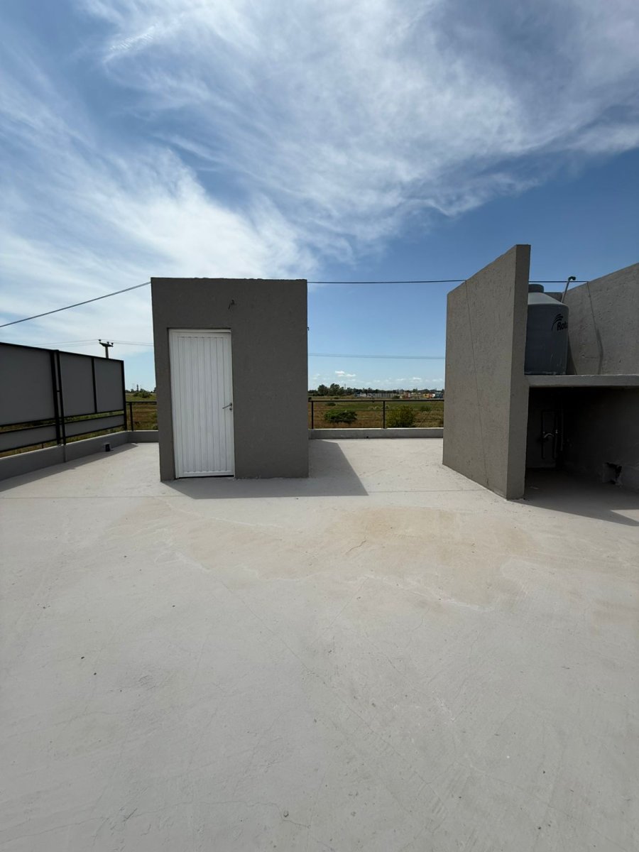 Venta de Casa de 3 dormitorios en Funes — foto 2