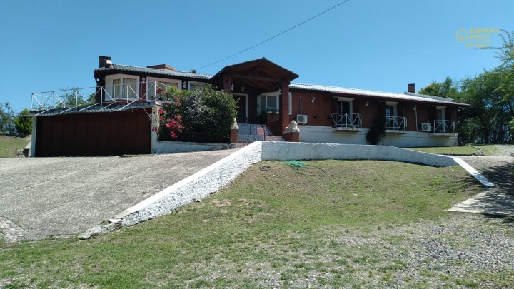 Venta – Barrio Golf, Villa Allende | Gran Terreno y Pileta Climatizada