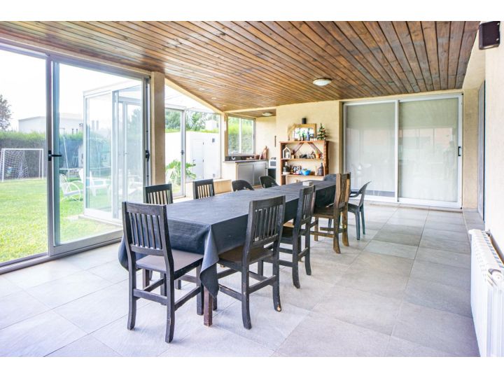 Casas - Funes -  Alquiler