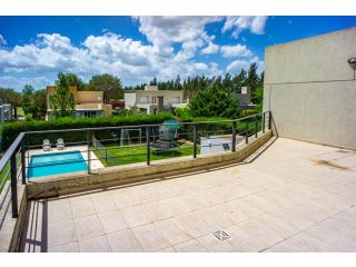 Casas - Funes -  Alquiler