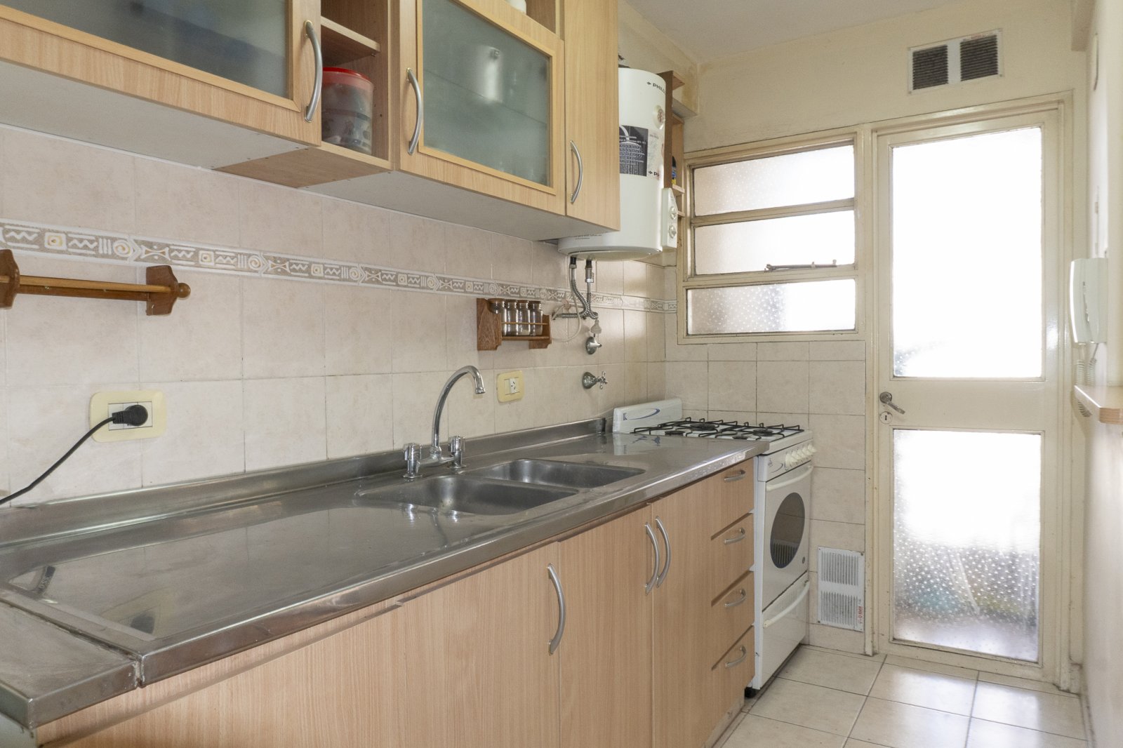 VENTA, Departamento 2 dormitiorios con cochera. En el Centro - 7