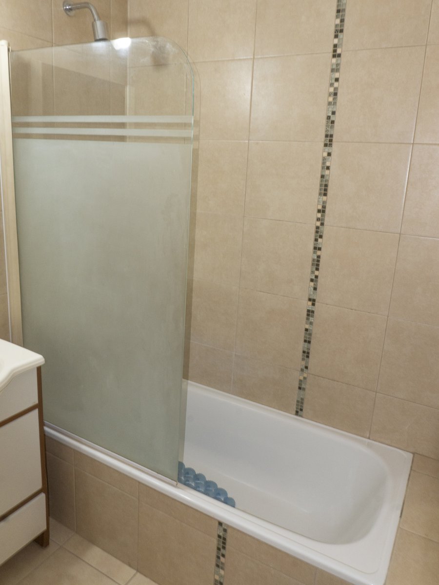 VENTA, Departamento 2 dormitiorios con cochera. En el Centro - 16