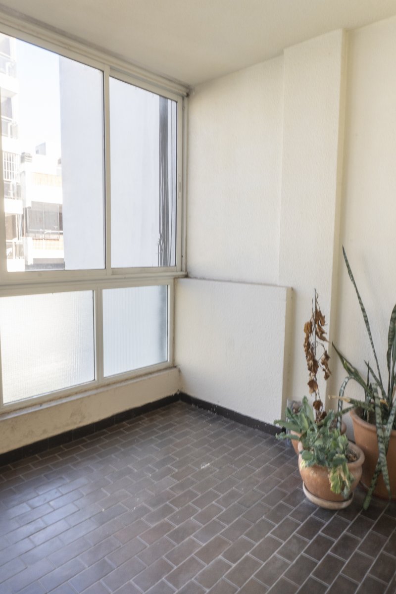 VENTA, Departamento 2 dormitiorios con cochera. En el Centro - 6