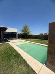 Casas - Funes - Venta