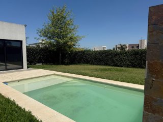 Casas - Funes - Venta