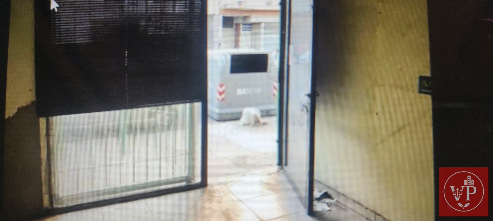 Local comercial 45 m2 aprox.. Especial para kiosco o librería. Frente a escuela. Excelente ubicación