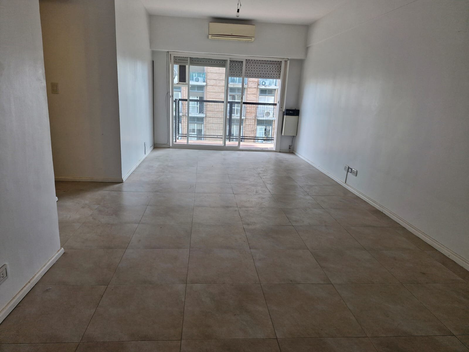Semipiso en Venta, 5 Ambientes, Vista Abierta, Luminoso, Cochera, Belgrano Chico, — foto 4