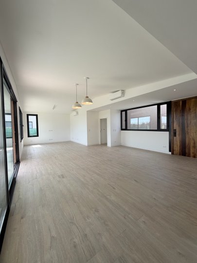 Casas - Funes - Venta