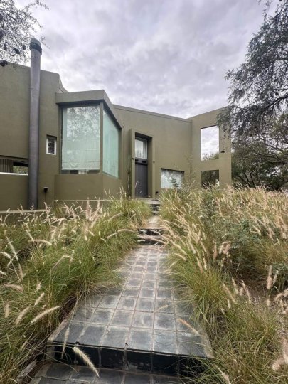 Casa en Venta de 2 Dor.