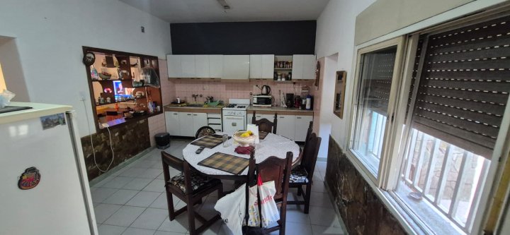 Departamentos de pasillo - Rosario - Venta