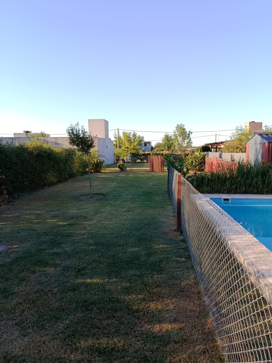 200m2 cubiertos y 600m2 de jardín para disfrutar a pleno!!! - Imagen 12