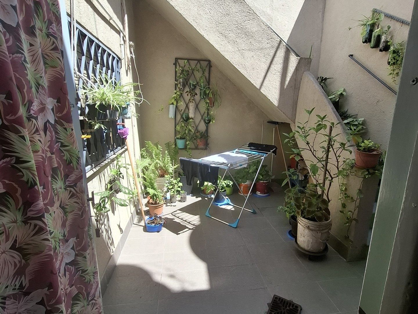 Amplia Casa Pje Miranda 3438 Altura Iriondo 2300 dos plantas 4 dormitorios, garaje, 2 baños — foto 10