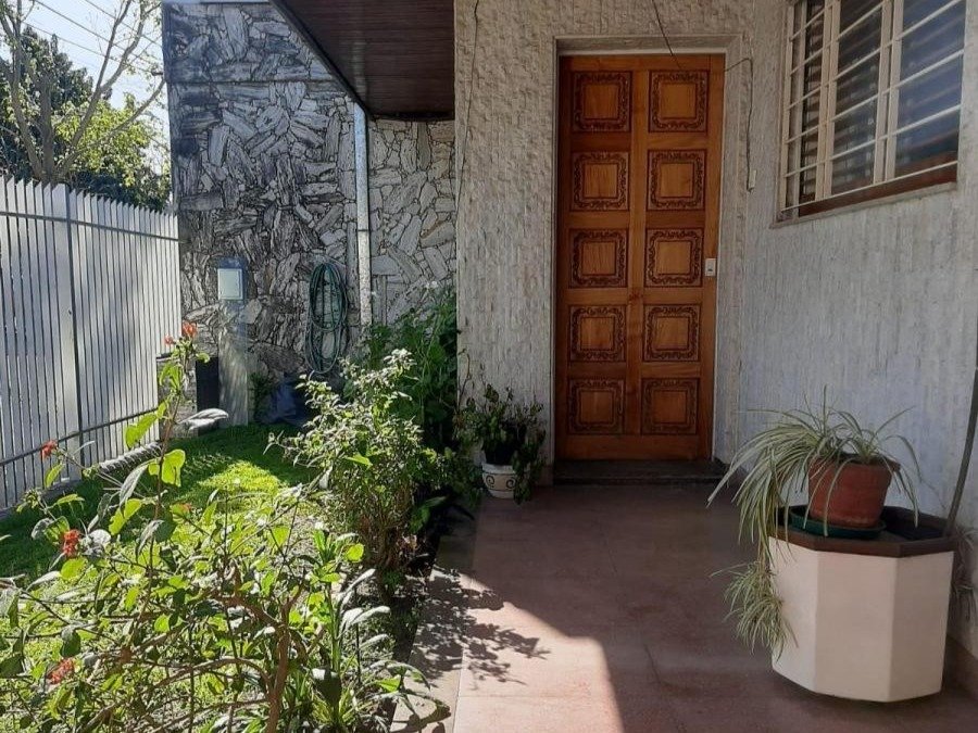 VENTA CHALET 3 AMB. CON DEPENDENCIAS EN PALOMAR - 2