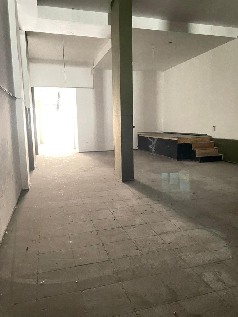 VENTA | B° Centro | Local comercial 231m2 | Ideal p/desarrollar marca, posicionamiento y rentabilidad. 3 Cocheras Opc.