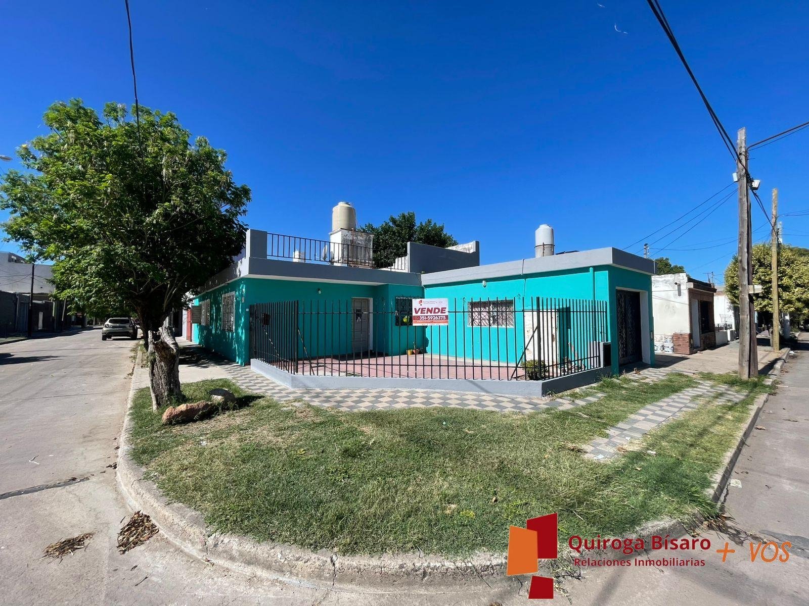 VENTA | Talleres Sud | Casa Esquina 196 m2 | 3 dor. | Local o Dpto indep. | Ideal Inversión | Renta de 17% Anual USD