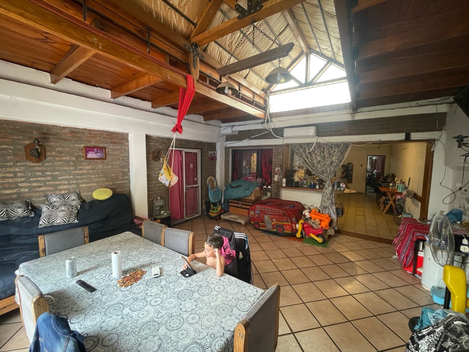 OPORTUNIDAD EN TALLERES SUD - CASA LISTA PARA HABITAR Y PERSONALIZAR - 8