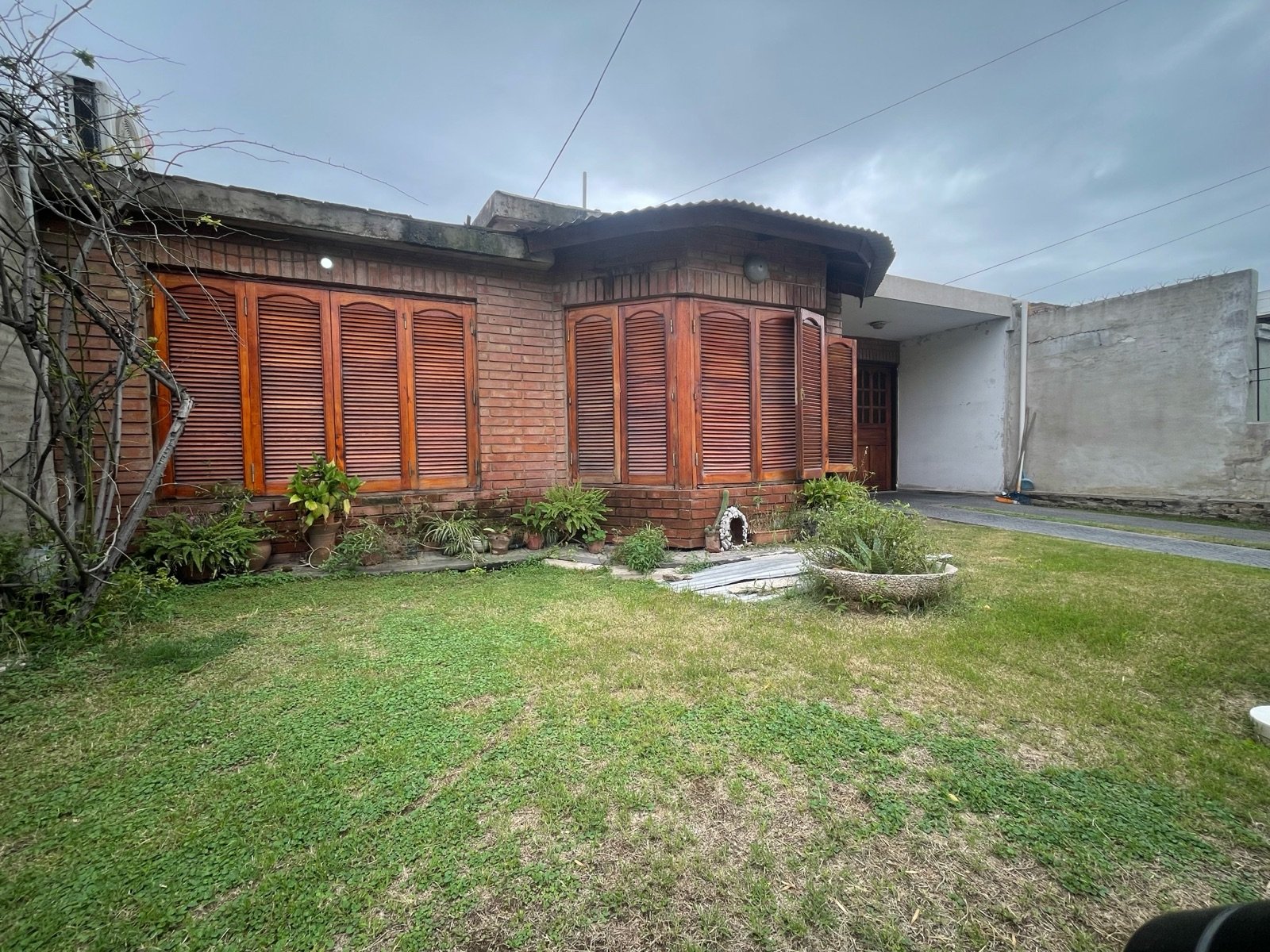 OPORTUNIDAD EN TALLERES SUD - CASA LISTA PARA HABITAR Y PERSONALIZAR - 17