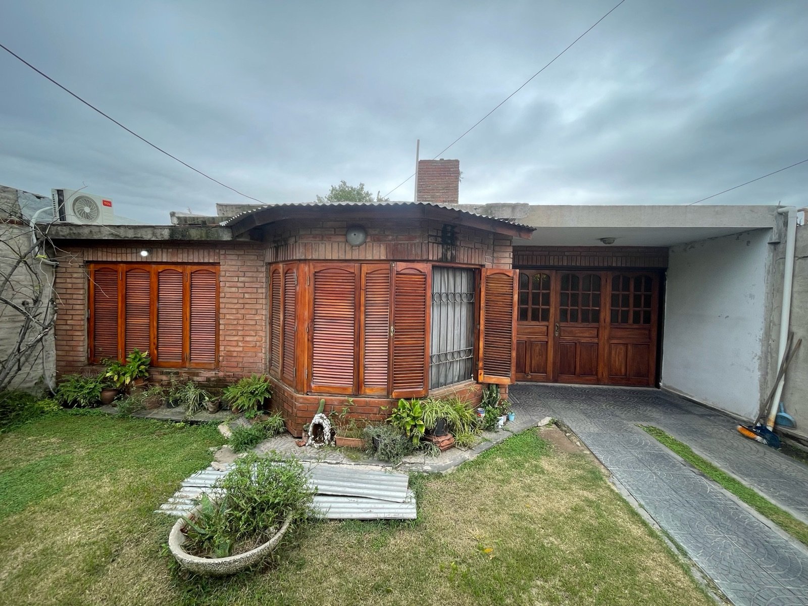 OPORTUNIDAD EN TALLERES SUD - CASA LISTA PARA HABITAR Y PERSONALIZAR - 15