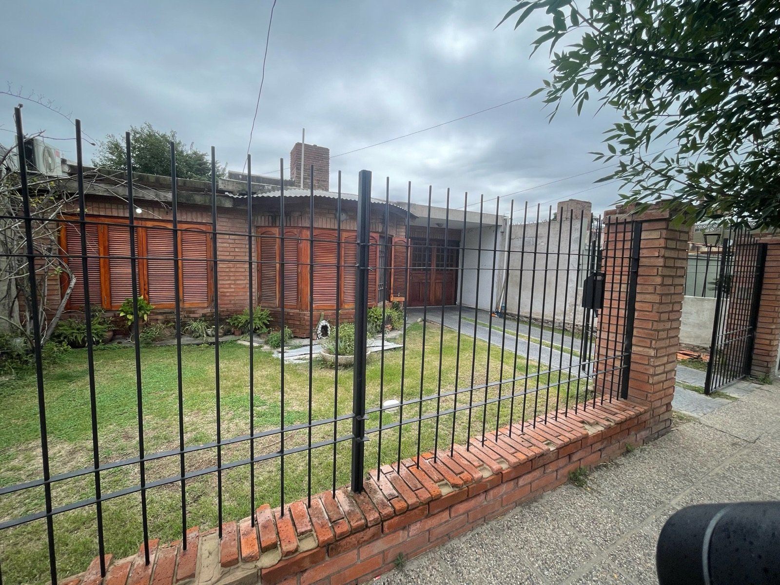 OPORTUNIDAD EN TALLERES SUD - CASA LISTA PARA HABITAR Y PERSONALIZAR - 14