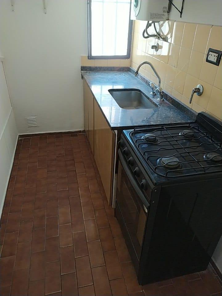 VENTA | B° General Paz | 55 m2 - Planta Baja | 1 Dor. | Patio con asador propio | Renta anual 7.5% en USD | Viví o Invertí — foto 4