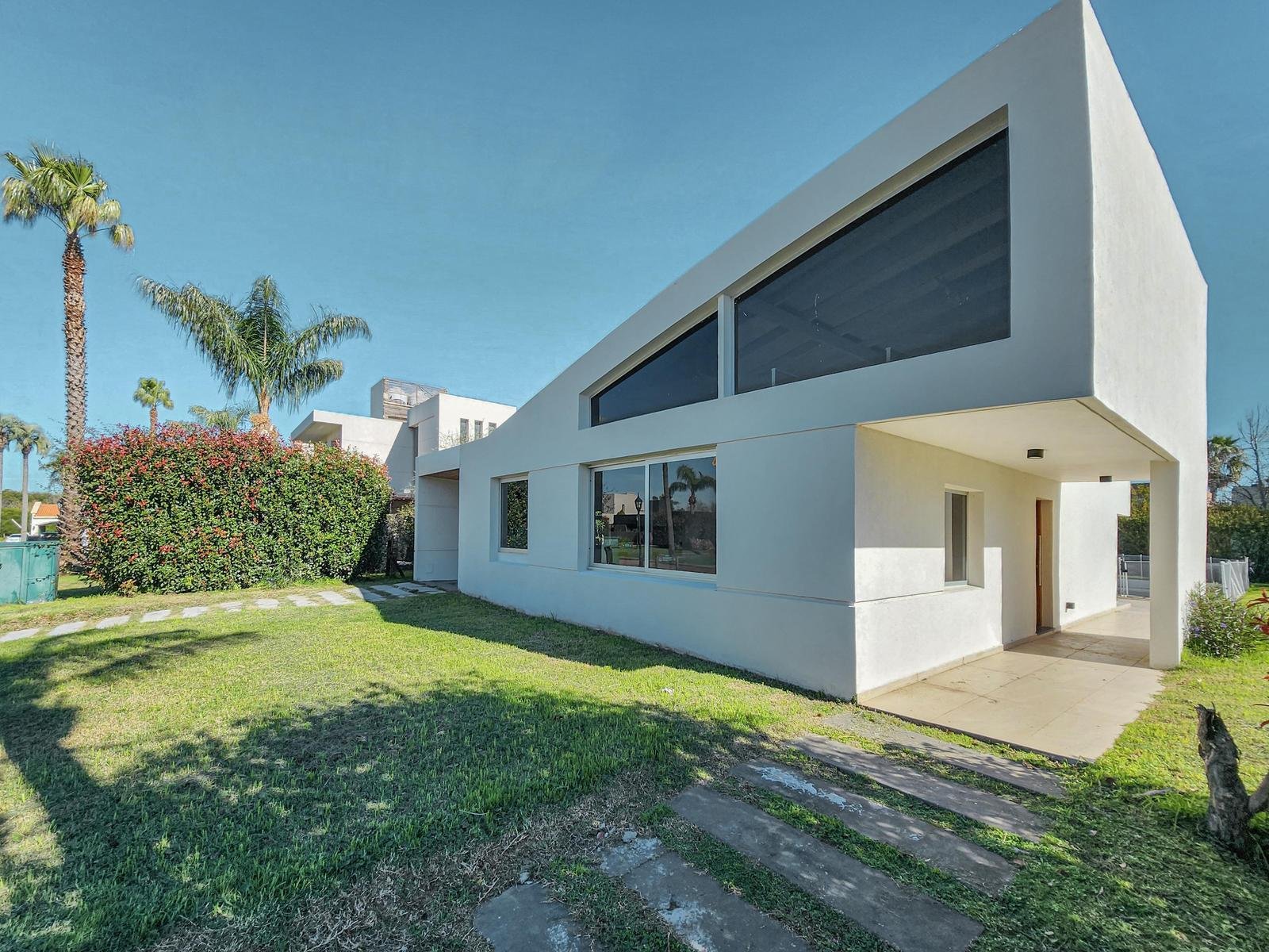 Venta Casa 3 Dorm. c/Pileta y Jardin # Bo.Miraflores - Lote 137 — foto 2
