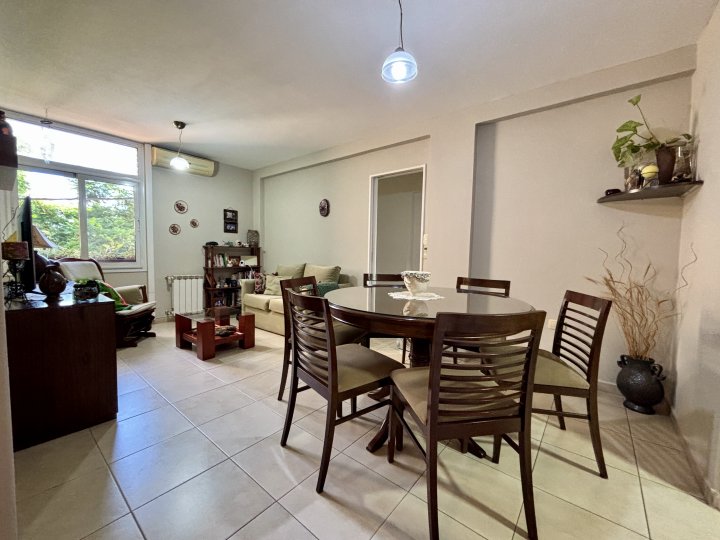 Departamento en VENTA, 2 dormitorios en ALBERDI, Apto Crédito!!