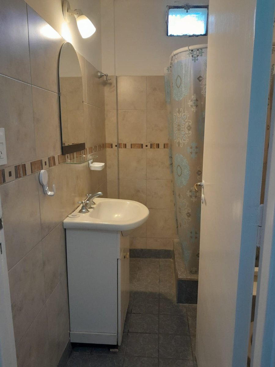 ALQUILADO.Alquiler por 12 meses departamento 2 ambientes en Miramar. Edificio Loberia - 13