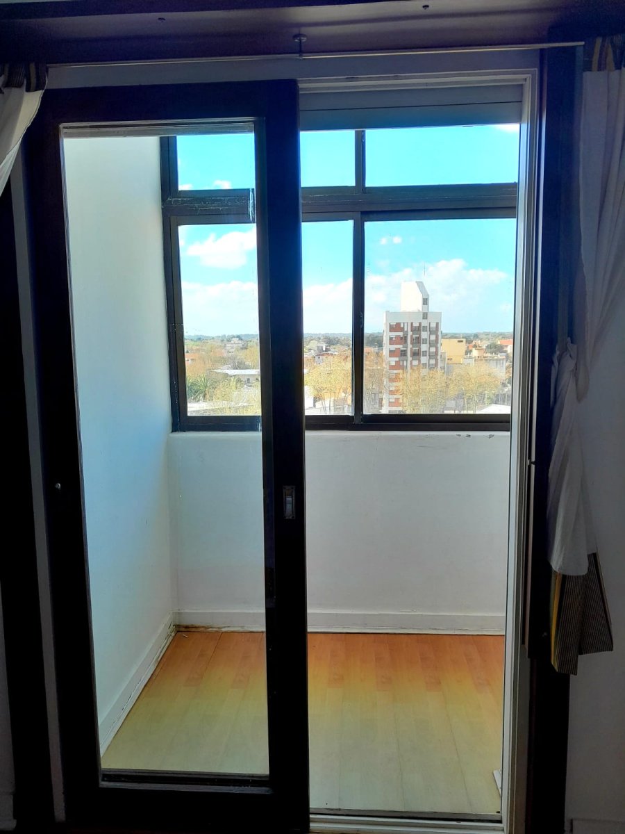 Alquiler por 12 meses 2 ambientes en Miramar. Edificio Torremarina. - 6