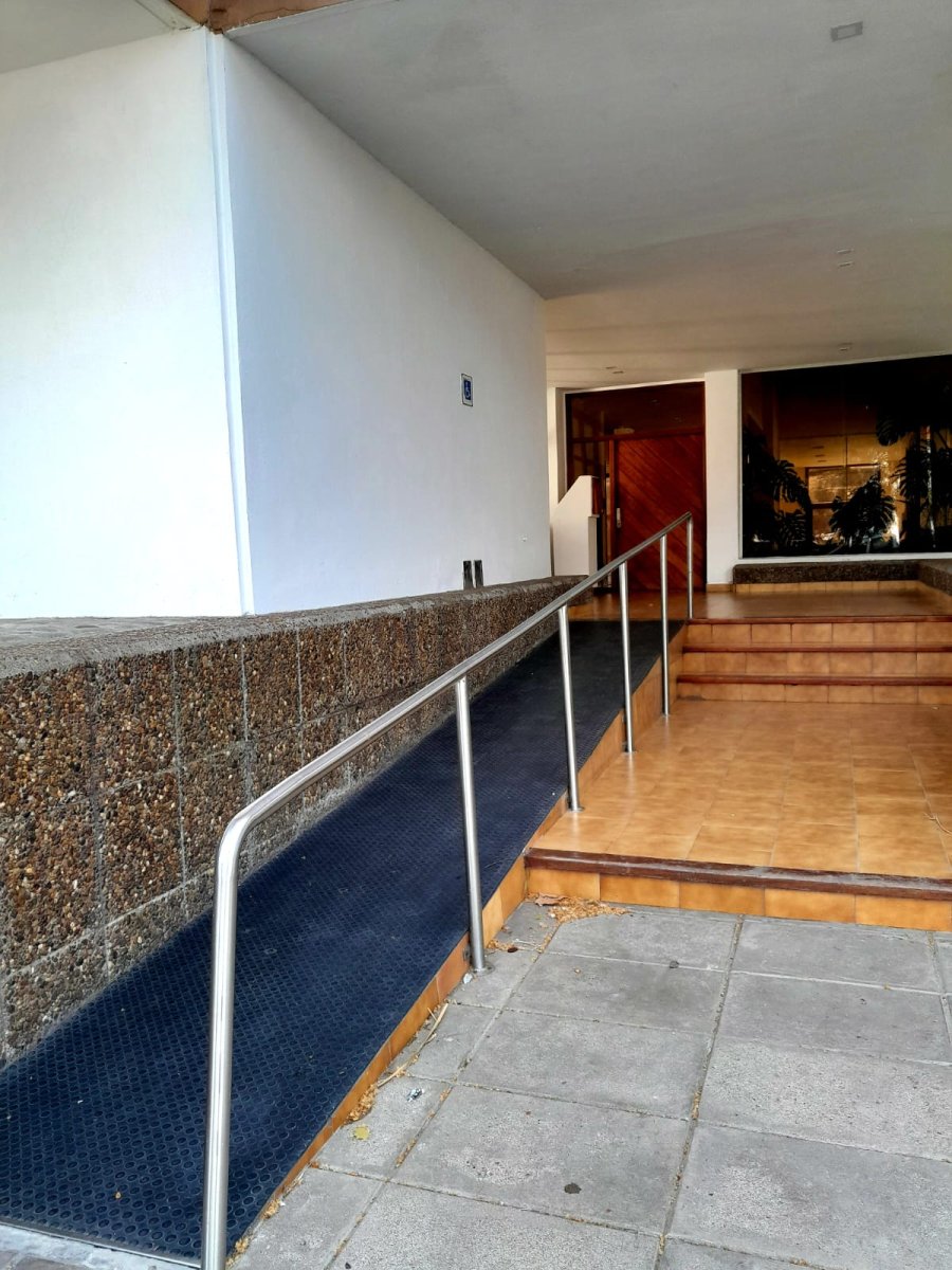 Alquiler por 12 meses 2 ambientes en Miramar. Edificio Torremarina. - 11