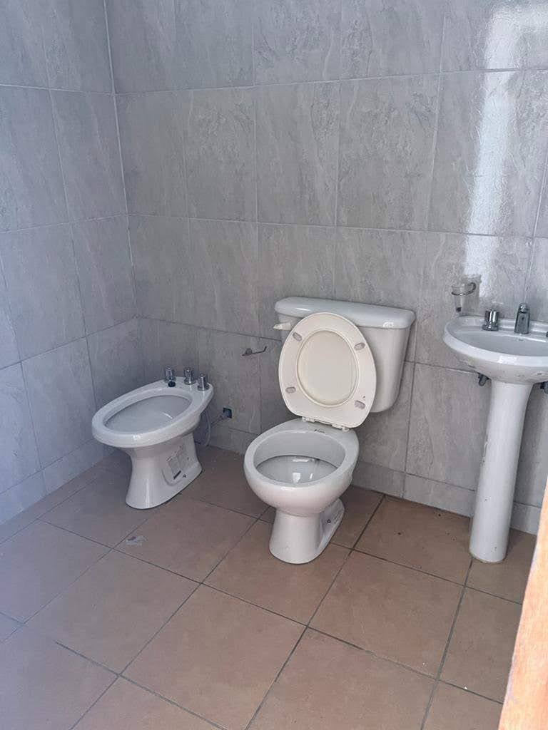 COMPLEJO DE 4 DEPARTAMENTOS !!! - Imagen 9
