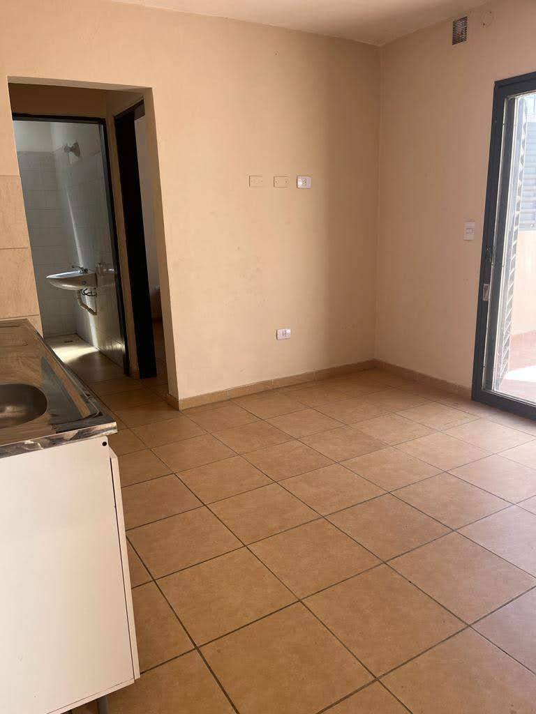 COMPLEJO DE 4 DEPARTAMENTOS !!! - Imagen 3
