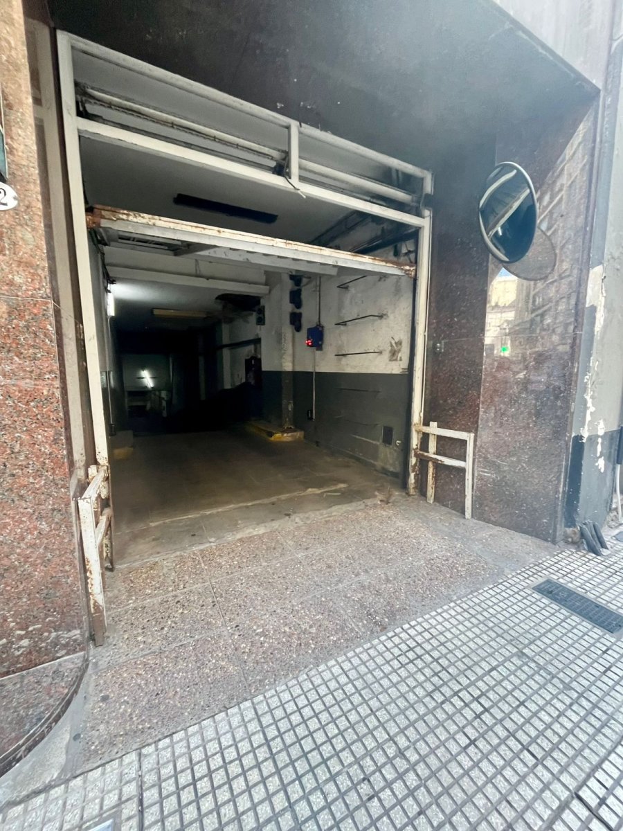 VENTA COCHERA FIJA Y CUBIERTA - PARANÁ 400 - TRIBUNALES — foto 4