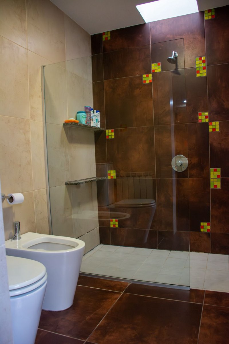 Tanti - CASA + DPTO - OPORTUNIDAD - Imagen 32