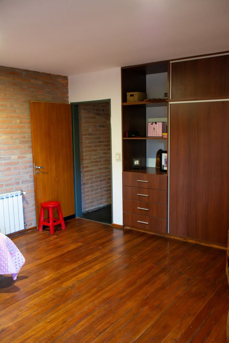 Tanti - CASA + DPTO - OPORTUNIDAD - Imagen 21