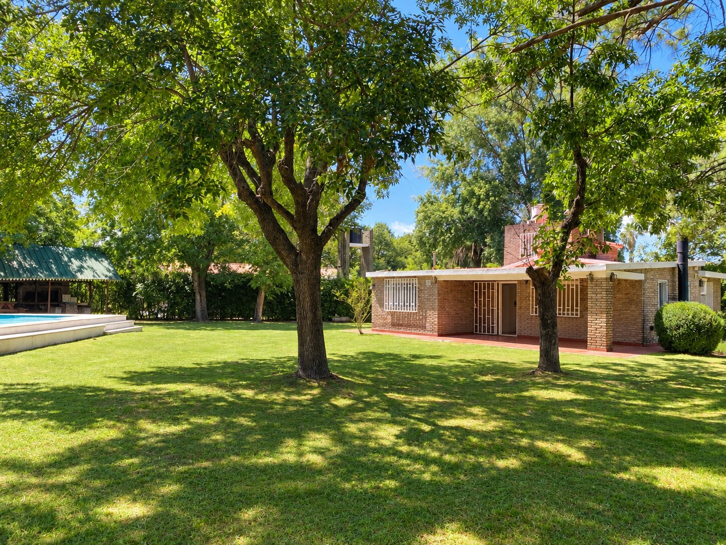Casa Quinta, 3 Dormitorios, San Geronimo 363, Roldan Barrio Los Aromos. — foto 6