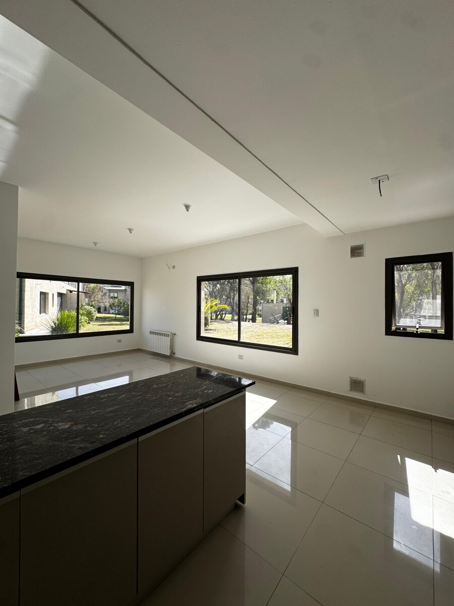 CASA 3 DORMITORIOS EN EL HOUSING DENTRO DEL COUNTRY LA ARBOLADA HOLLYWOOD – MALAGUEÑO — foto 9