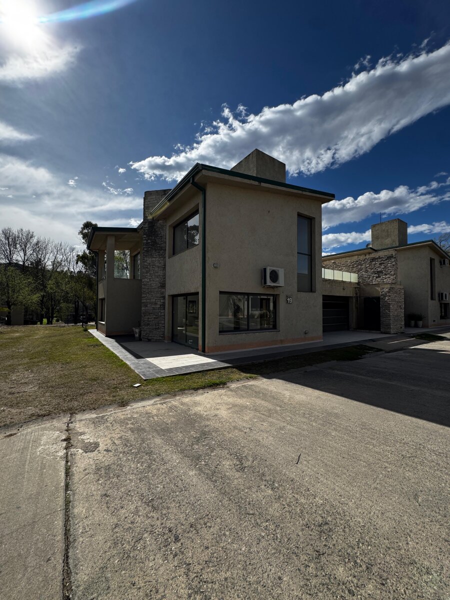 CASA 3 DORMITORIOS EN  EL HOUSING DENTRO DEL COUNTRY LA ARBOLADA HOLLYWOOD – MALAGUEÑO - Imagen 37