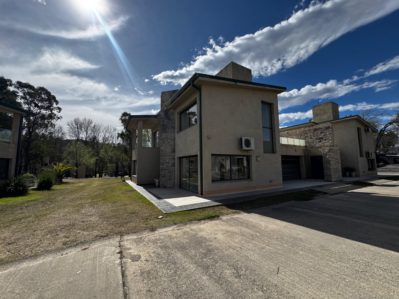 CASA 3 DORMITORIOS EN EL HOUSING DENTRO DEL COUNTRY LA ARBOLADA HOLLYWOOD – MALAGUEÑO — foto 4