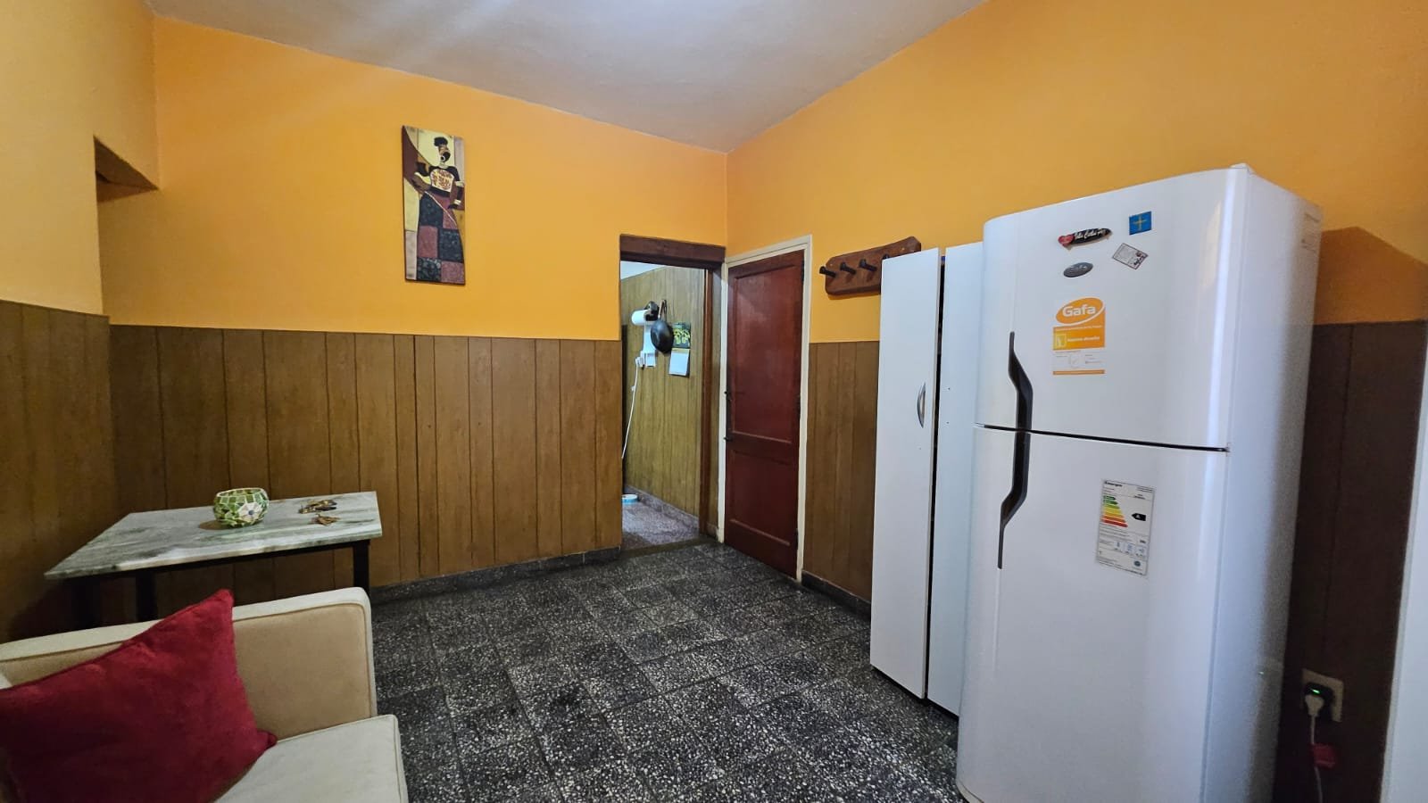 CASA FAMILIAR CON PILETA, COCHERA PARA 3 AUTOS Y GRAN LIVING EN PARQUE SAN MARTÍN — foto 7