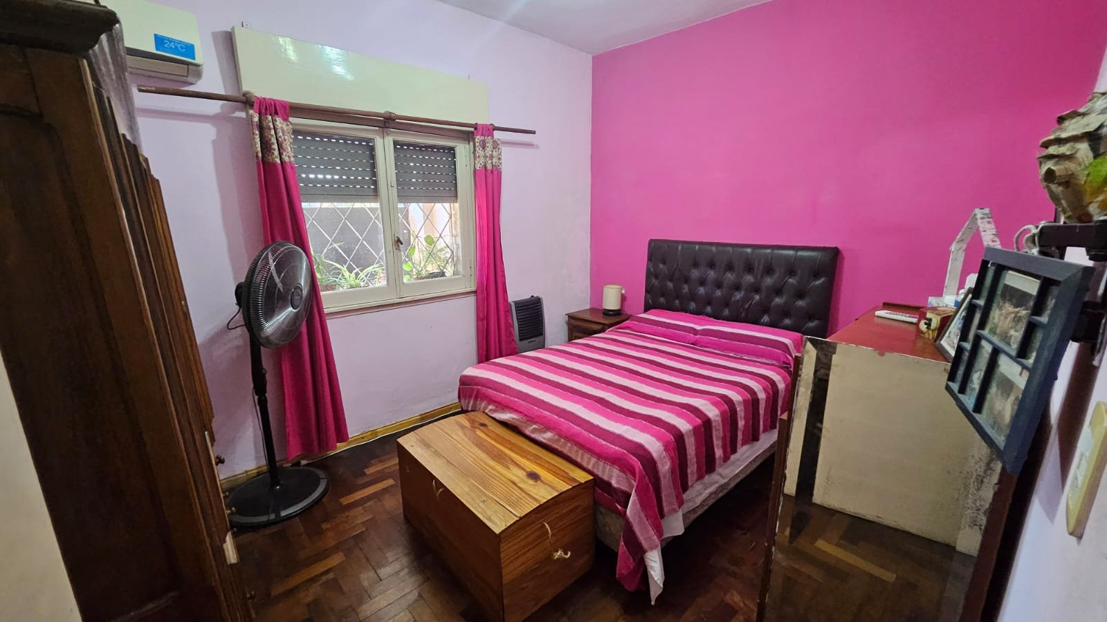 CASA FAMILIAR CON PILETA, COCHERA PARA 3 AUTOS Y GRAN LIVING EN PARQUE SAN MARTÍN — foto 12