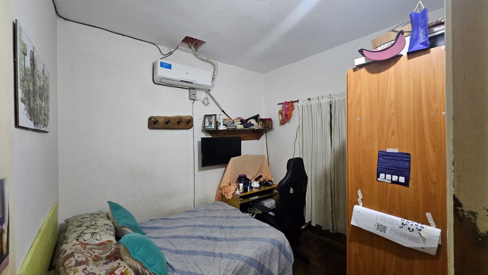 CASA FAMILIAR CON PILETA, COCHERA PARA 3 AUTOS Y GRAN LIVING EN PARQUE SAN MARTÍN — foto 14
