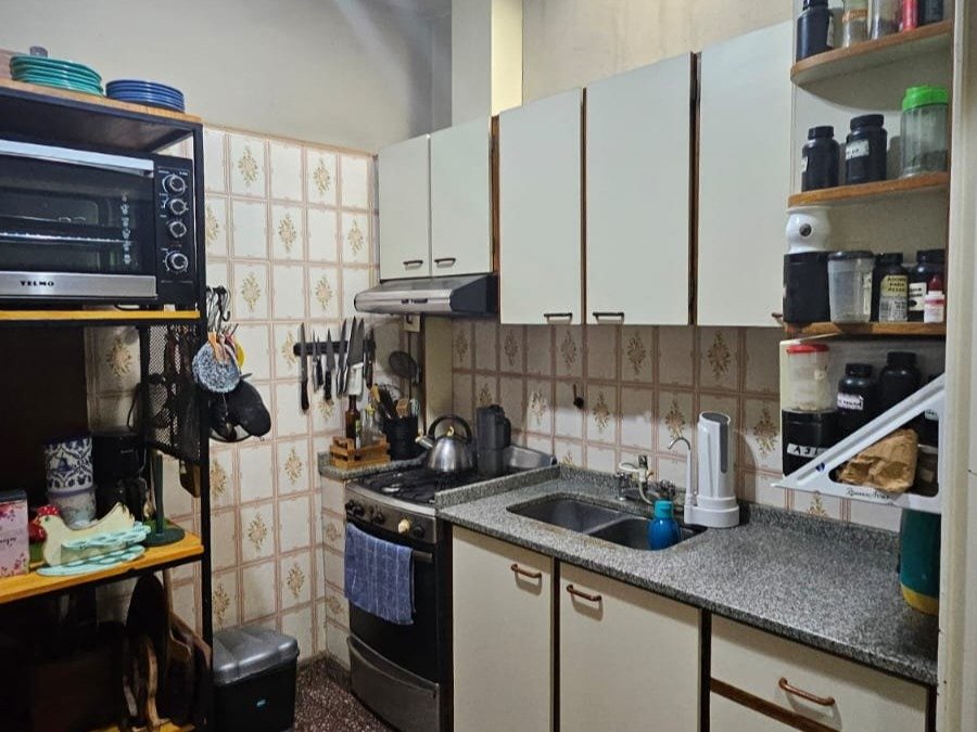 CASA FAMILIAR CON PILETA, COCHERA PARA 3 AUTOS Y GRAN LIVING EN PARQUE SAN MARTÍN — foto 11