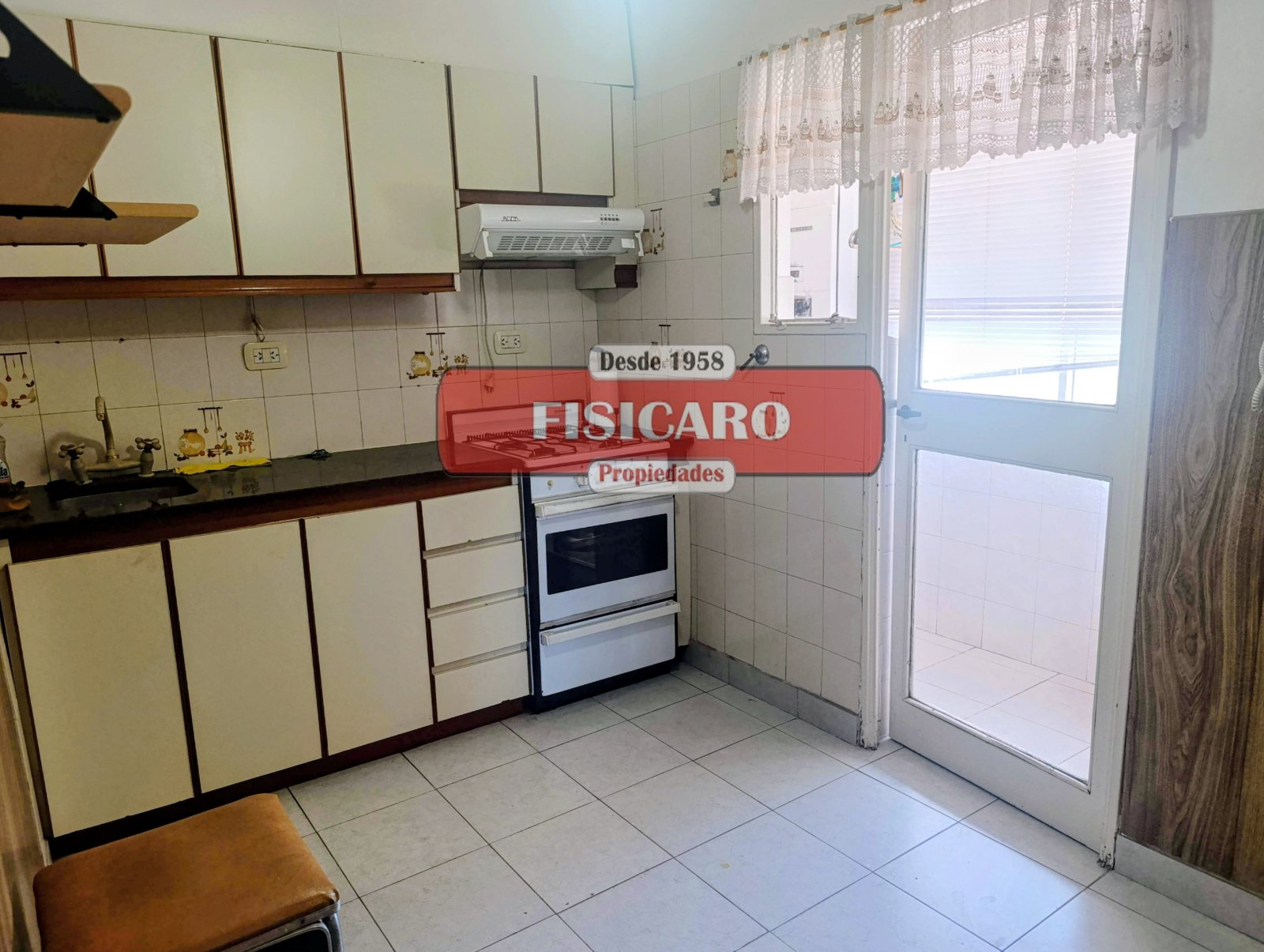 VENTA!!! Depto 3 ambtes c/cochera al fte. piso 5º - Vicente López — foto 13