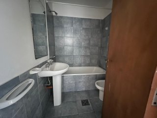 Departamentos de pasillo - Rosario - Venta