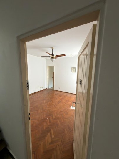 Departamentos de pasillo - Rosario - Venta