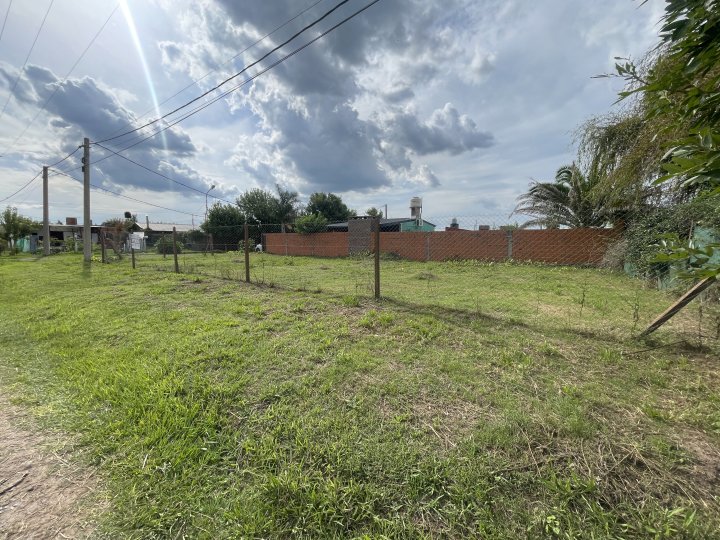 Terrenos - Alvarez - Venta