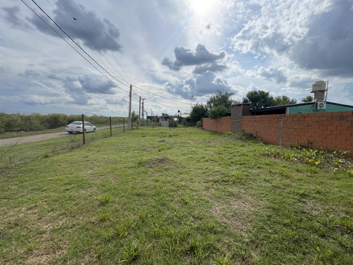 Terrenos - Alvarez - Venta