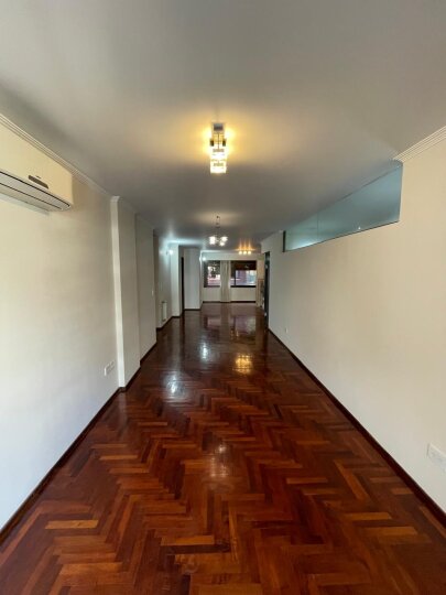 departamento en venta de 2 dormitorios con cochera en Nueva Córdoba