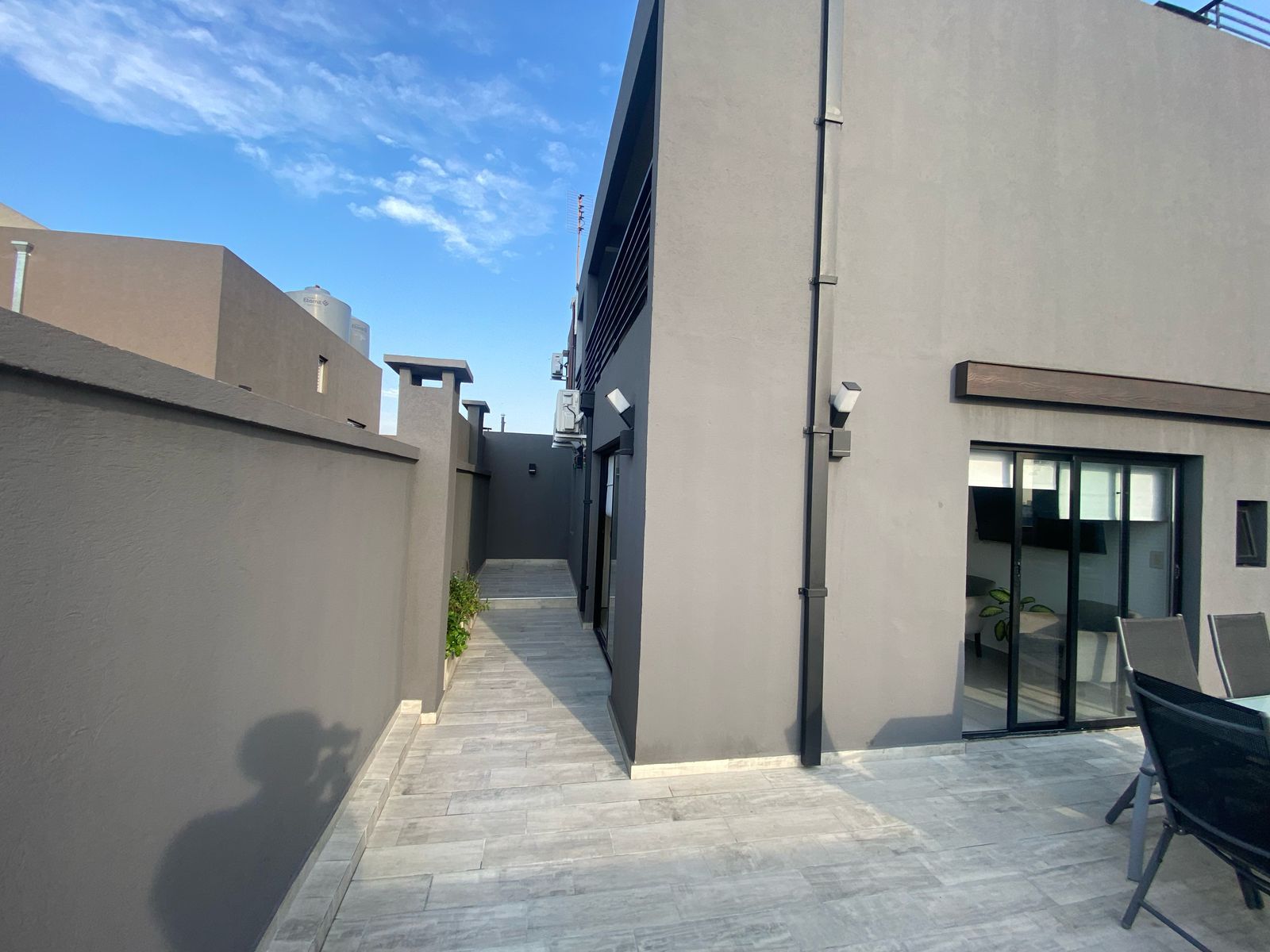 EN VENTA HERMOSO DEPARTAMENTO 3 AMBIENTES EN MORON CON COCHERA — foto 10